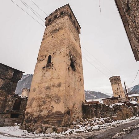 Iuri Udesiani'S Guesthouse Mestia Exteriér fotografie