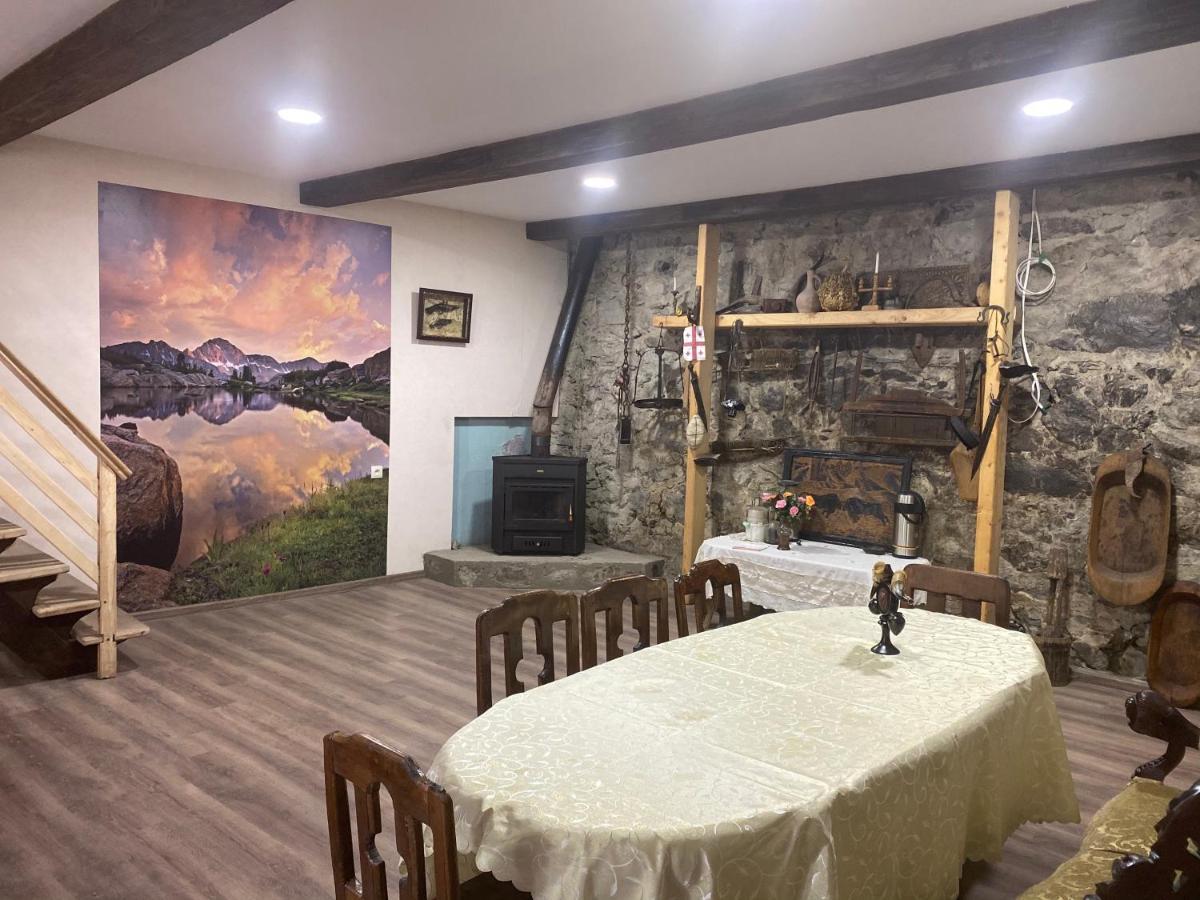 Iuri Udesiani'S Guesthouse Mestia Exteriér fotografie