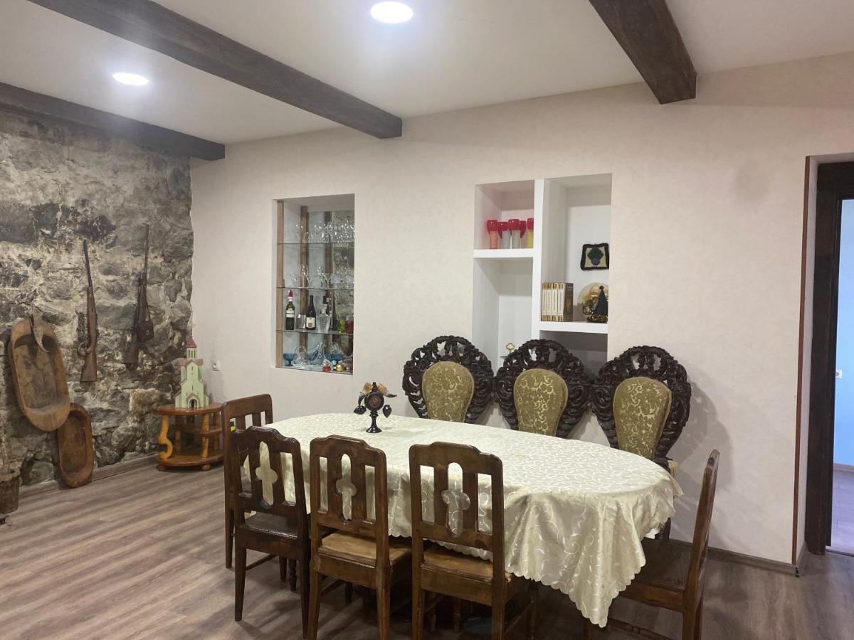 Iuri Udesiani'S Guesthouse Mestia Exteriér fotografie